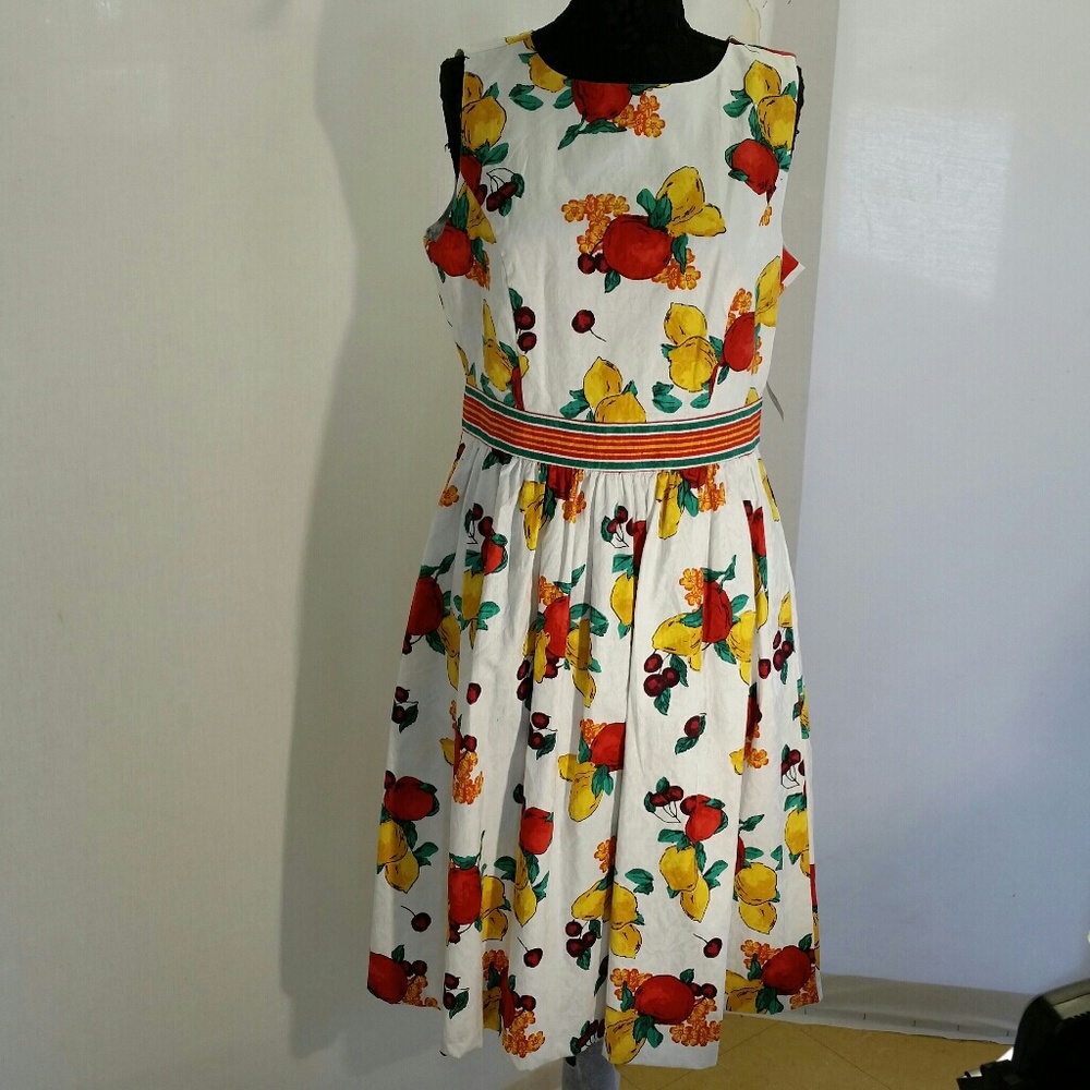B2G1  NY&C Eva Mendes Dress